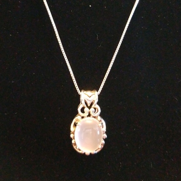 Jewelry - Mother of Pearl necklace